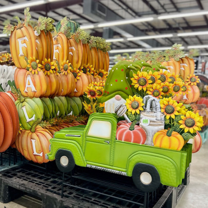 Fall Yard & Patio Decor