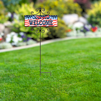 Patriotic Yard Decor