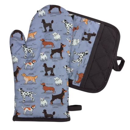 https://www.carolinapottery.com/imagecache/productLarge/24916d8_-_living_royal_dog_breeds_potholder_and_oven_mitt_set_-_699.png