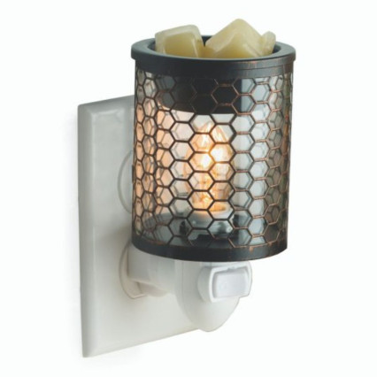 Pluggable Wall Fragrance Warmer- Chicken Wire