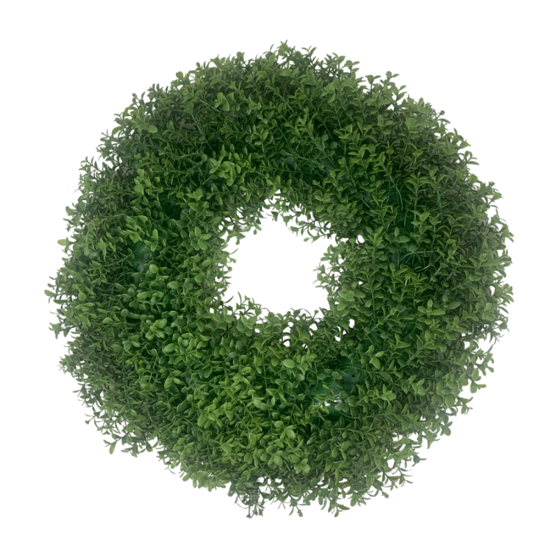 18" European Boxwood Wreath