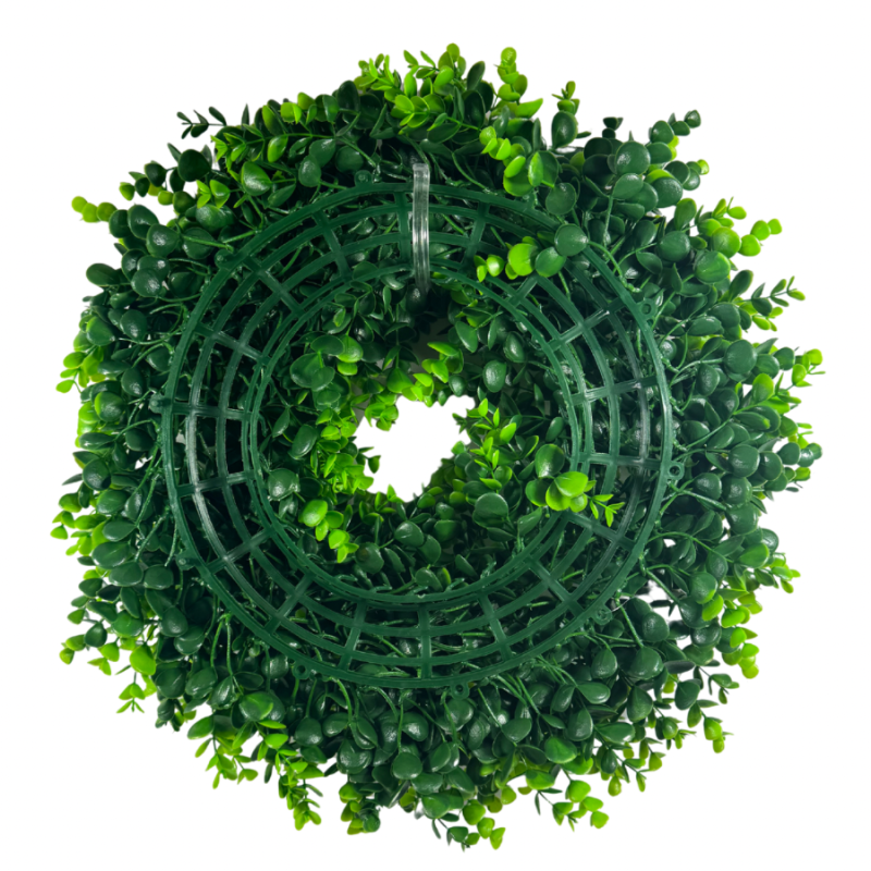18" Eucalyptus Wreath
