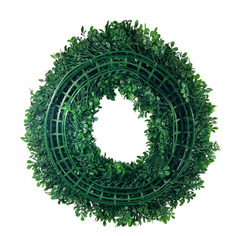 22" UV Boxwood Wreath